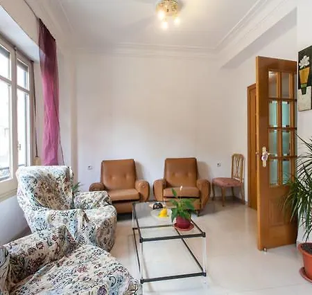 In Vibrant Russafa بيت ضيافة *