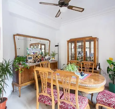 In Vibrant Russafa بيت ضيافة